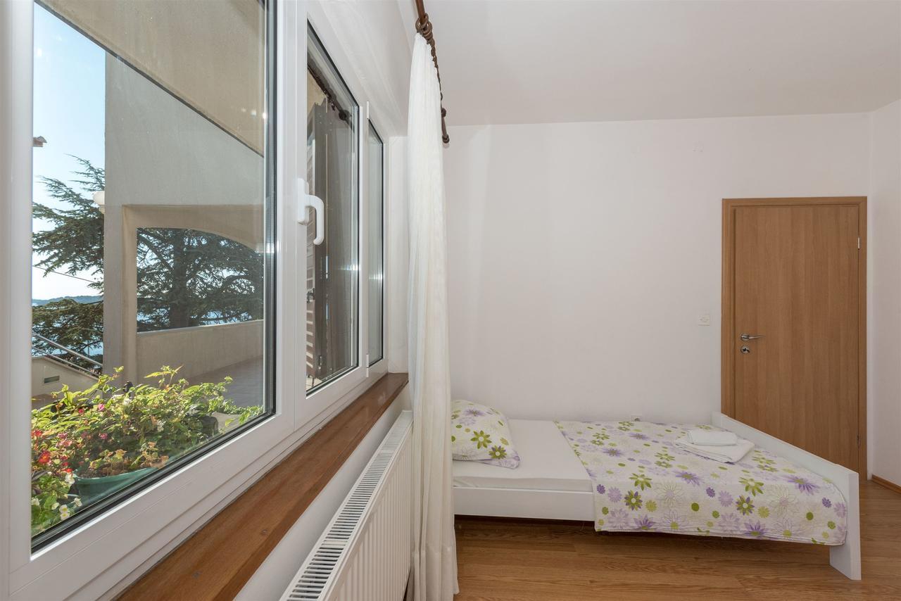 Apartments Snjezana Tisno Kültér fotó