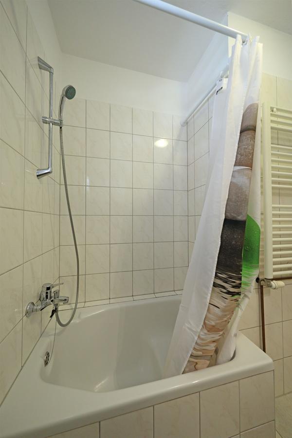 Apartments Snjezana Tisno Kültér fotó