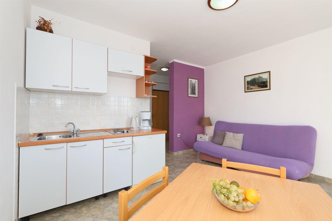 Apartments Snjezana Tisno Kültér fotó
