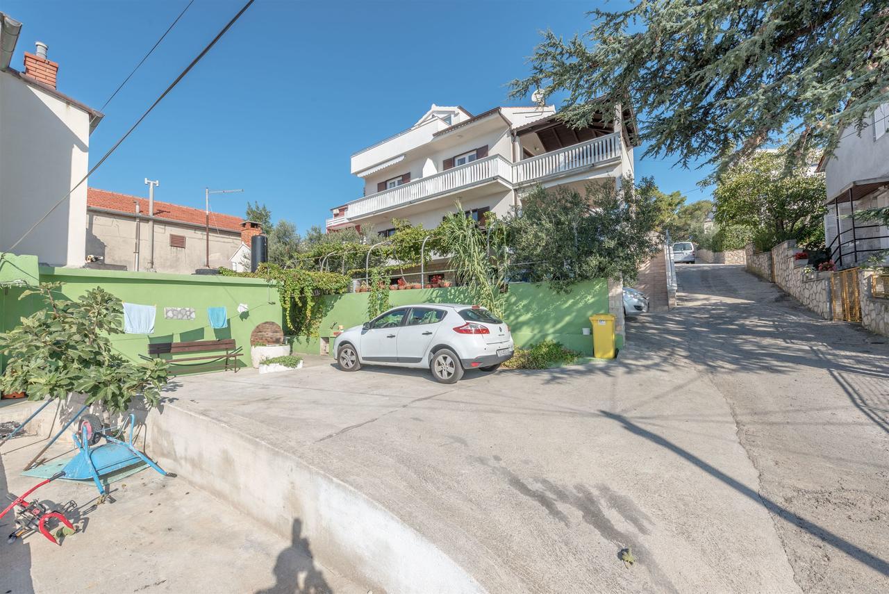 Apartments Snjezana Tisno Kültér fotó